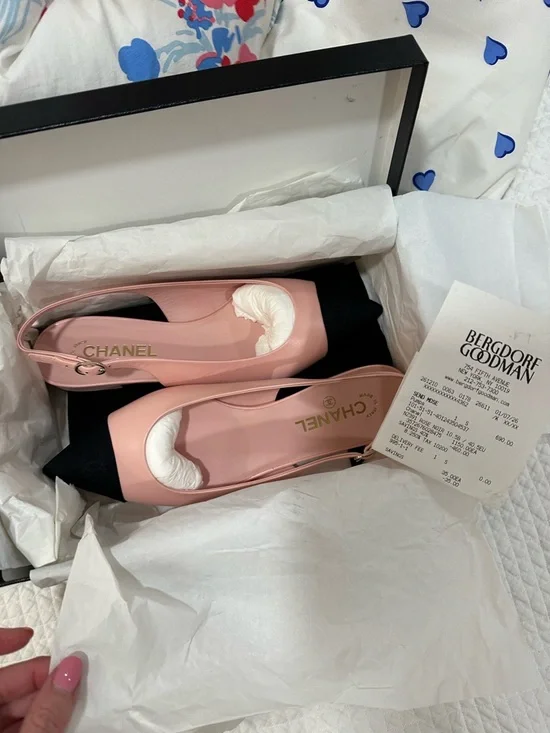 CHANEL Pink and Black Pointed-Toe Slingback Flats - Picture 2 of 2